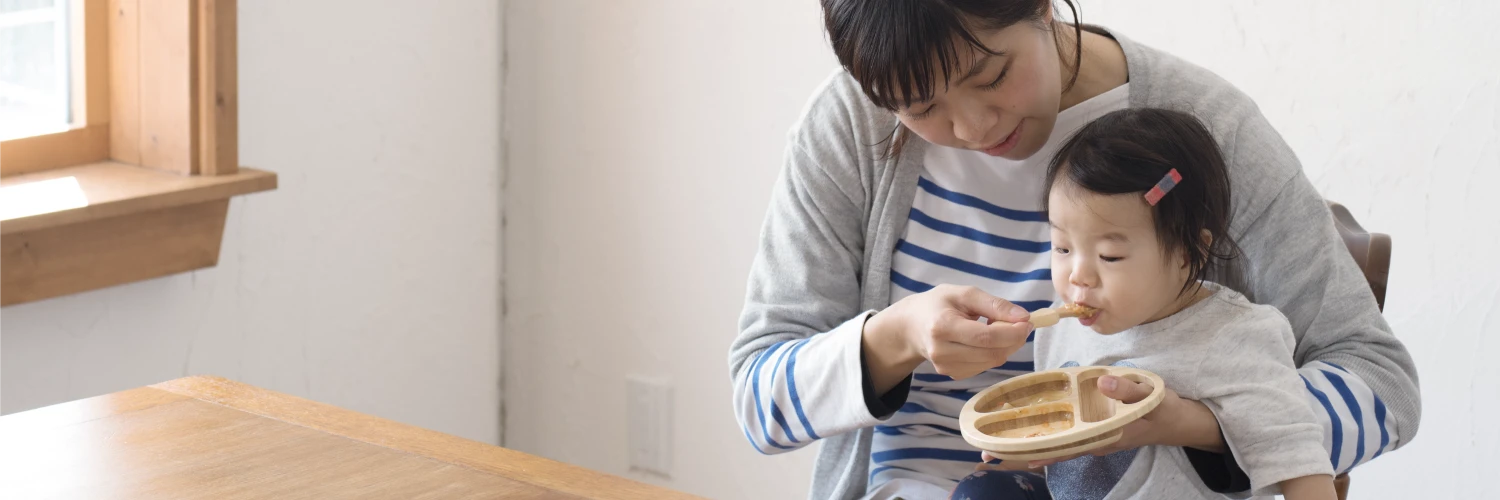 アグニー食器で離乳食 1